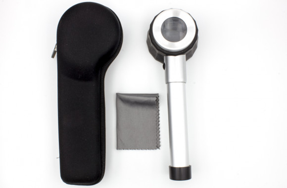 ЛУПА на ручке, с измерительной шкалой, в футляре ЛУПА на ручке, с измерительной шкалой, в футляре